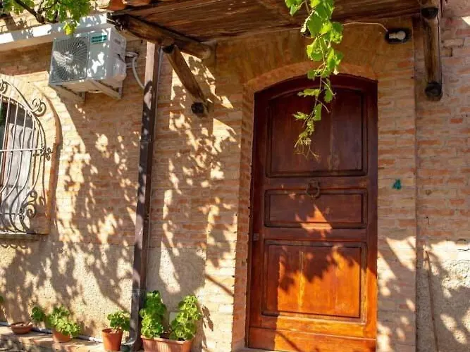 Borgo Piazza Appartamento *