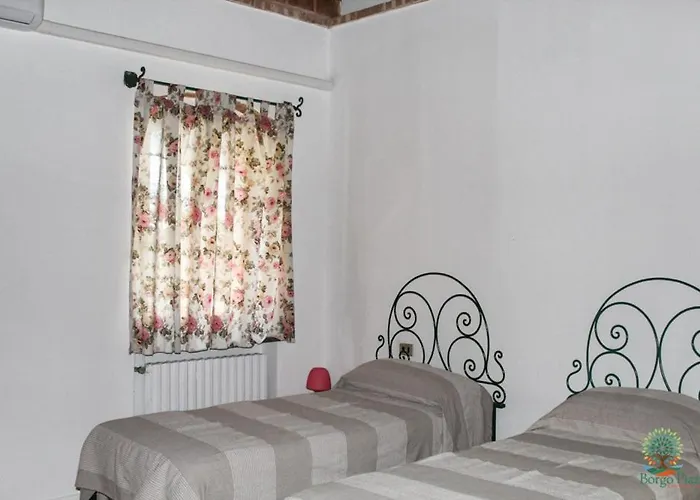 Borgo Piazza Apartment