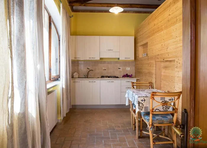 Borgo Piazza Apartment Borgia